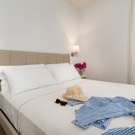 Belle Maison - Du Lac Apartments Сирмионе Екстериор снимка