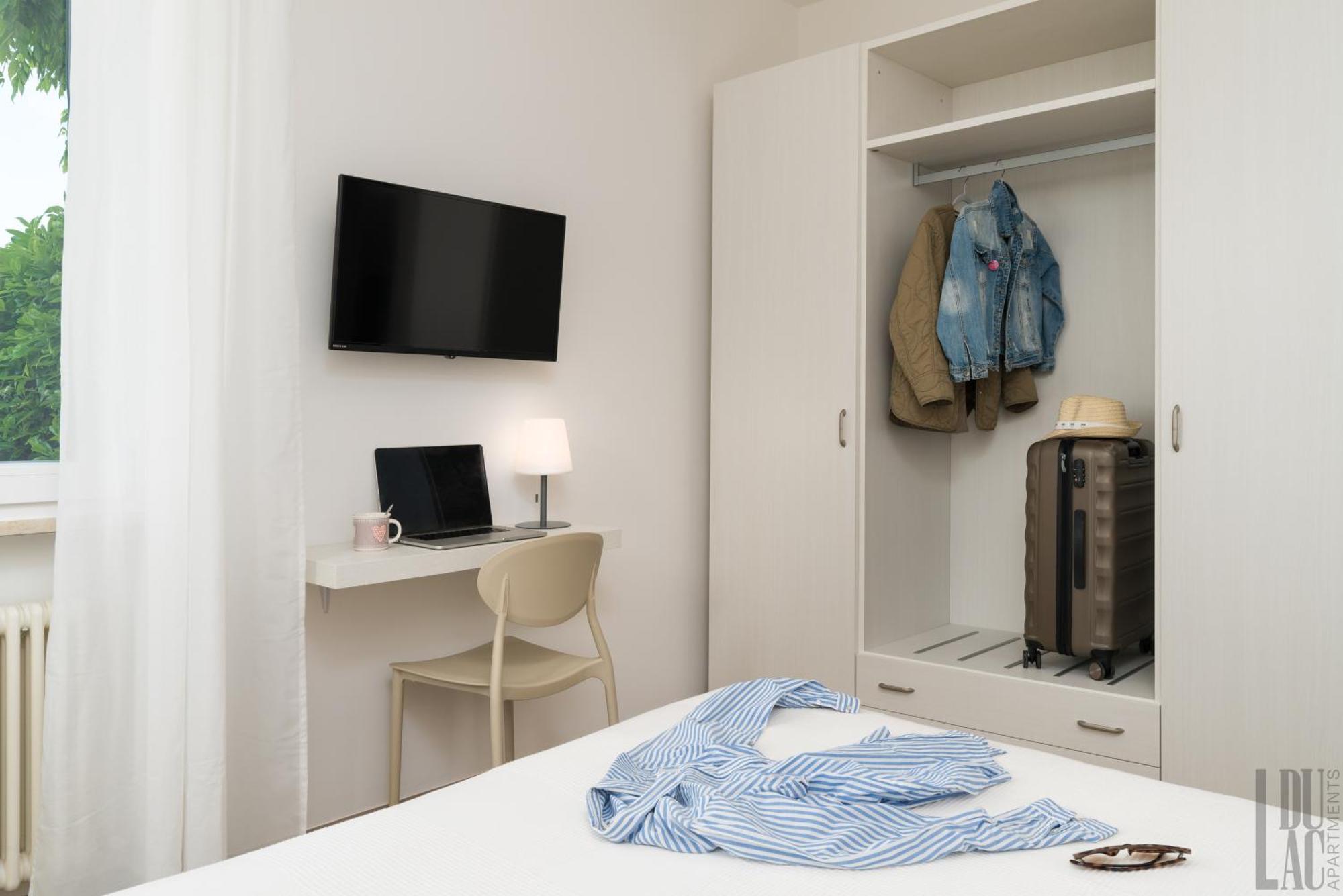 Belle Maison - Du Lac Apartments Сирмионе Екстериор снимка